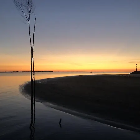 Strandhus Uiterst-hoern Backbord Apartmán *